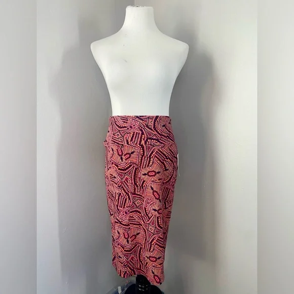 LuLaRoe Cassie Pencil Skirt NWT Fitted Knee Length Red Multicolor Abstract - Picture 1 of 8